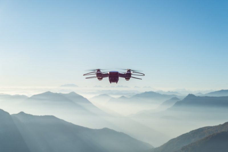 Do czego służą drony i czy warto w nie zainwestować?