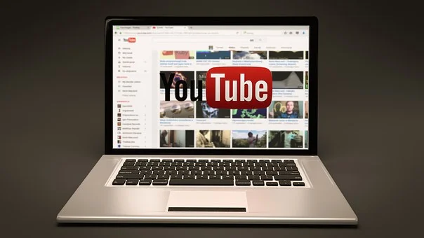 YouTube i sposoby umożliwiające pobieranie filmów